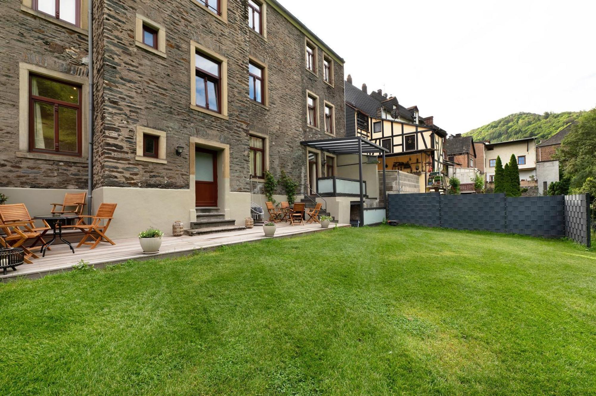 Alte Stadtvilla Am Weinberg 1 Traben-Trarbach Bagian luar foto